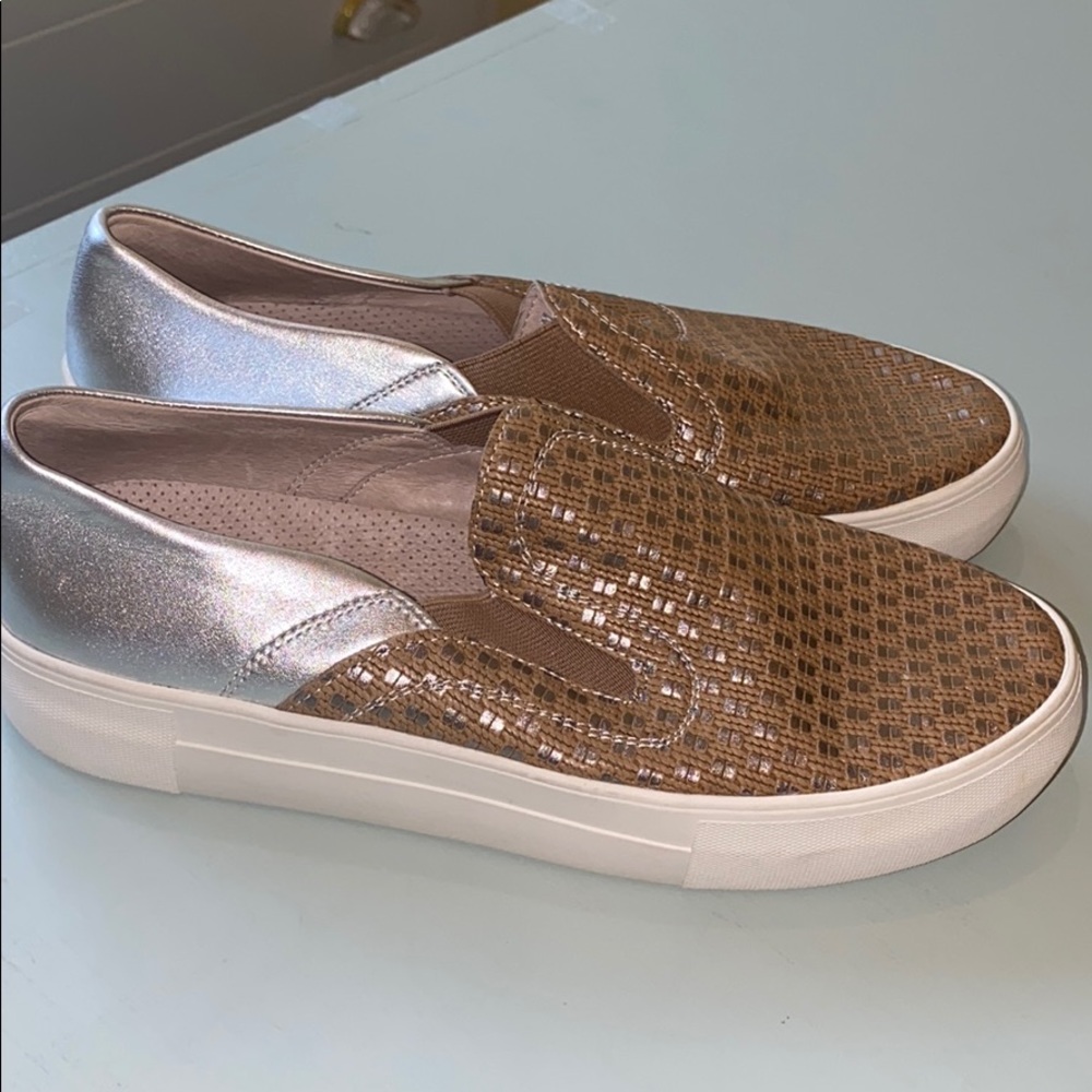 Vince Camuto shoes size 7